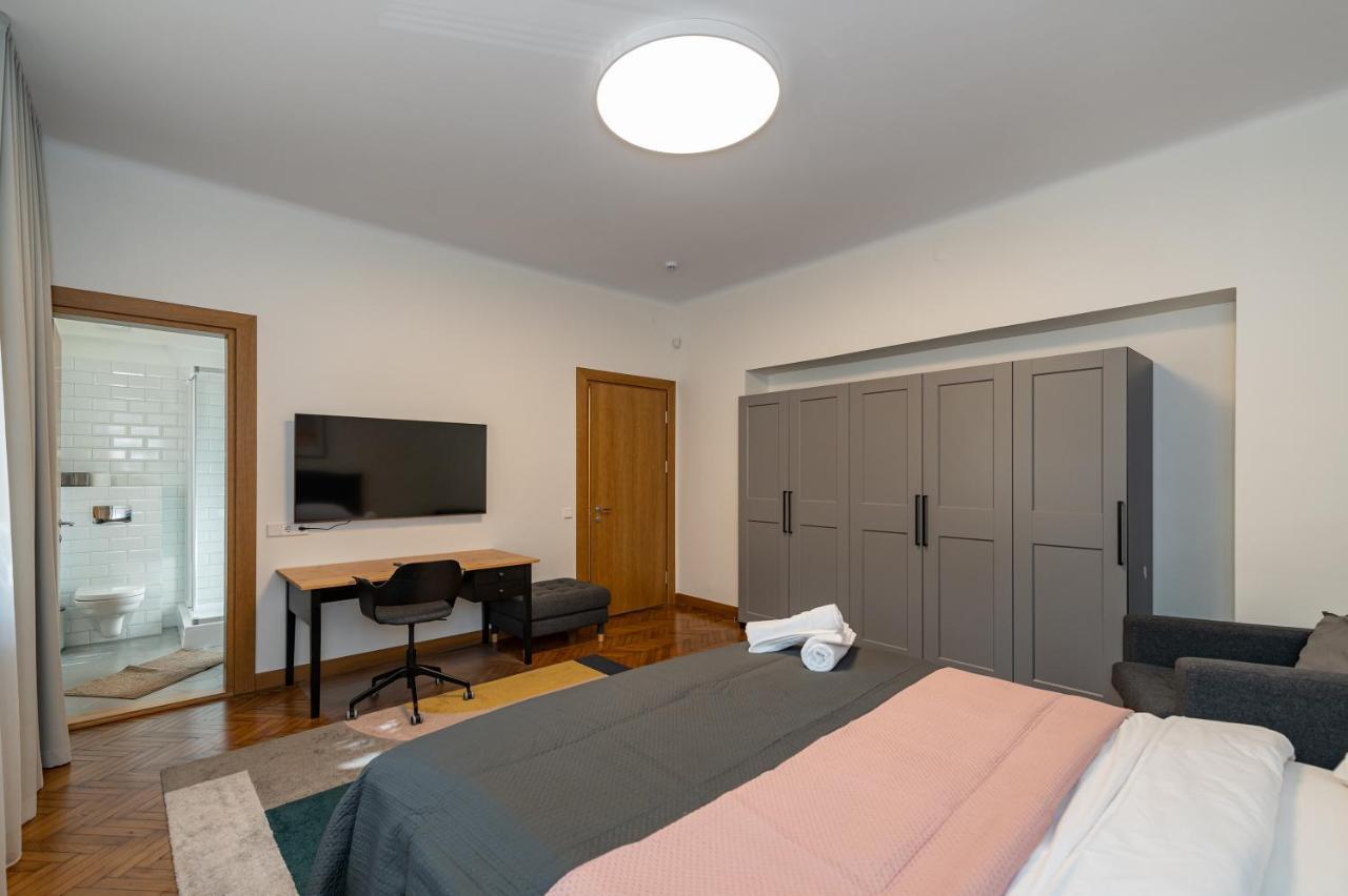 Downtown 4Bd Master Apartment By Hostlovers Kaunas Exteriér fotografie