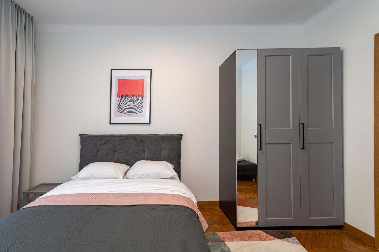 Downtown 4Bd Master Apartment By Hostlovers Kaunas Exteriér fotografie