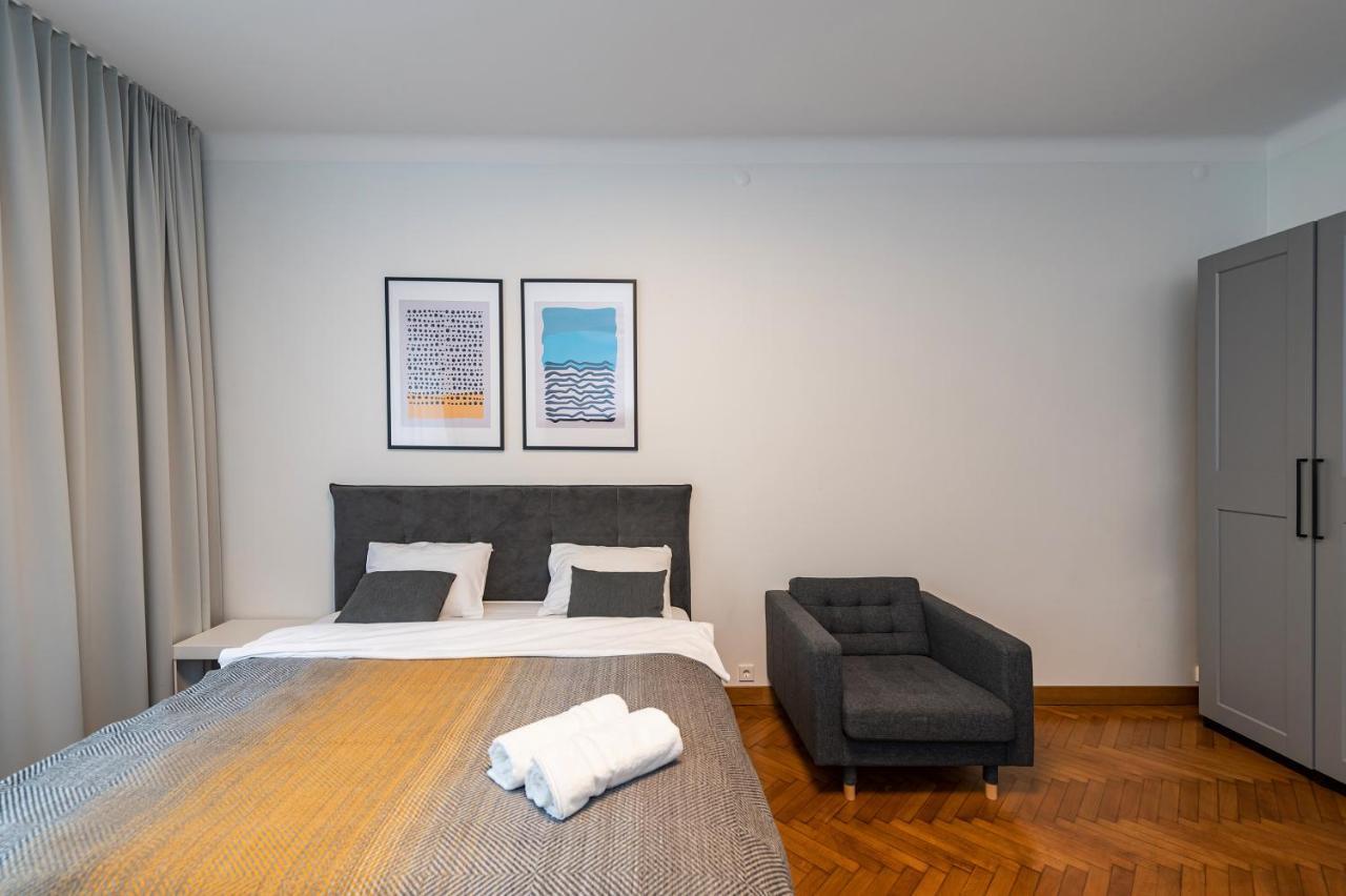 Downtown 4Bd Master Apartment By Hostlovers Kaunas Exteriér fotografie