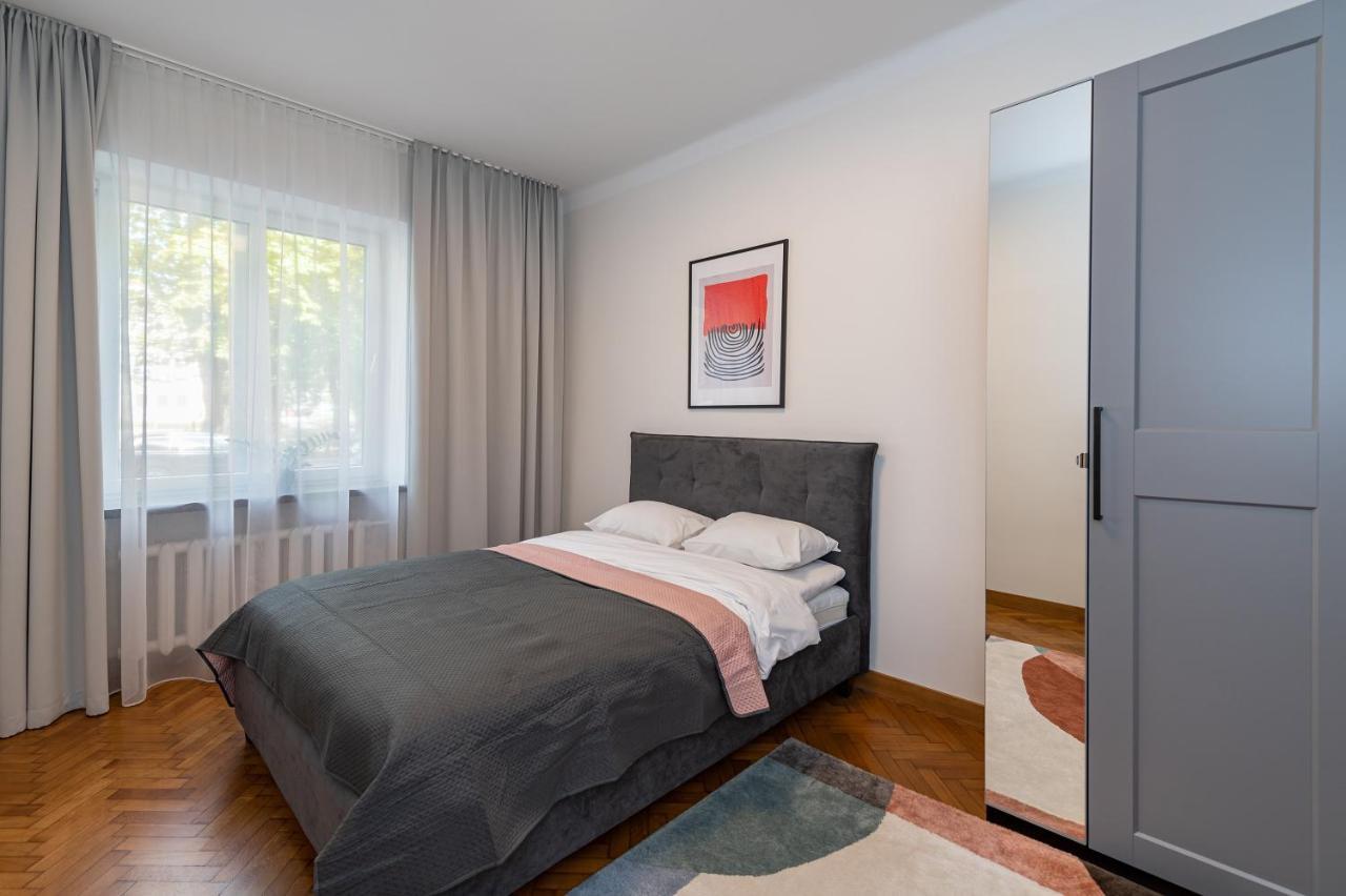 Downtown 4Bd Master Apartment By Hostlovers Kaunas Exteriér fotografie